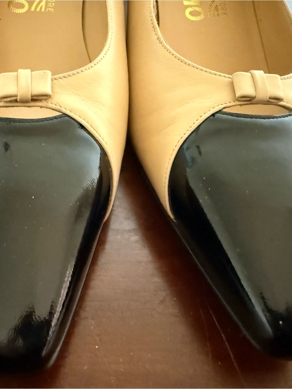 Salvatore Ferragamo Beige Leather Flats with Black Patent Toe - Picture 10 of 11